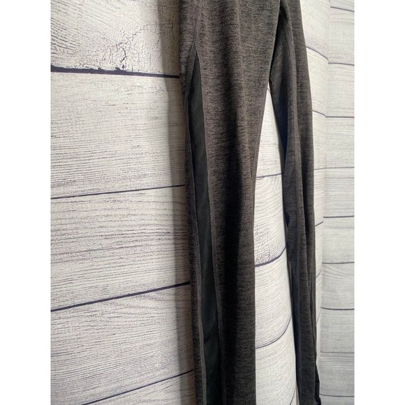 Women's Gaiam grey leggings w/mesh detail‎ size XS - Picture 2 of 5